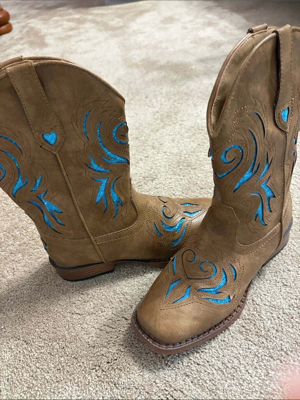 Roper Tan Girls Western Boots with Sparkly Turquoise Insets - Picture 4 of 4